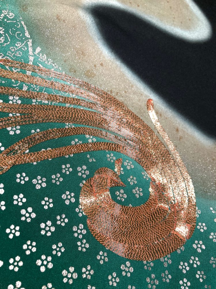 母の留袖と帯から Before写真