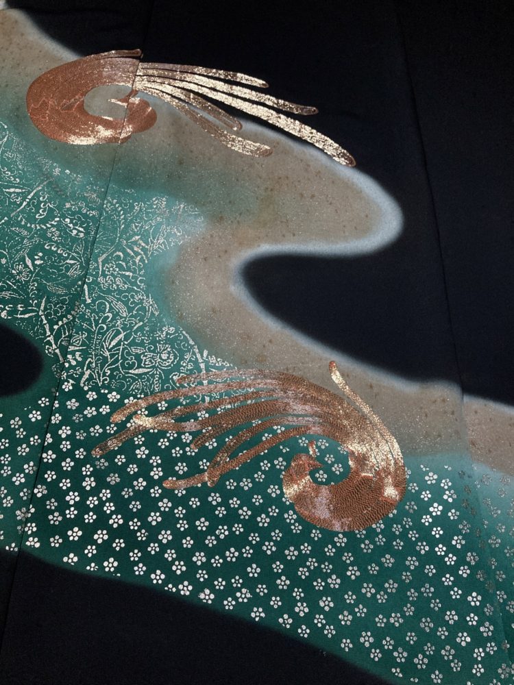 母の留袖と帯から Before写真